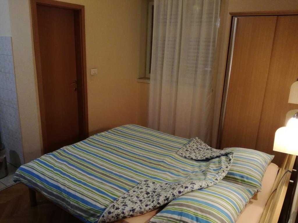 Apartments Kurtic Макарська Екстер'єр фото